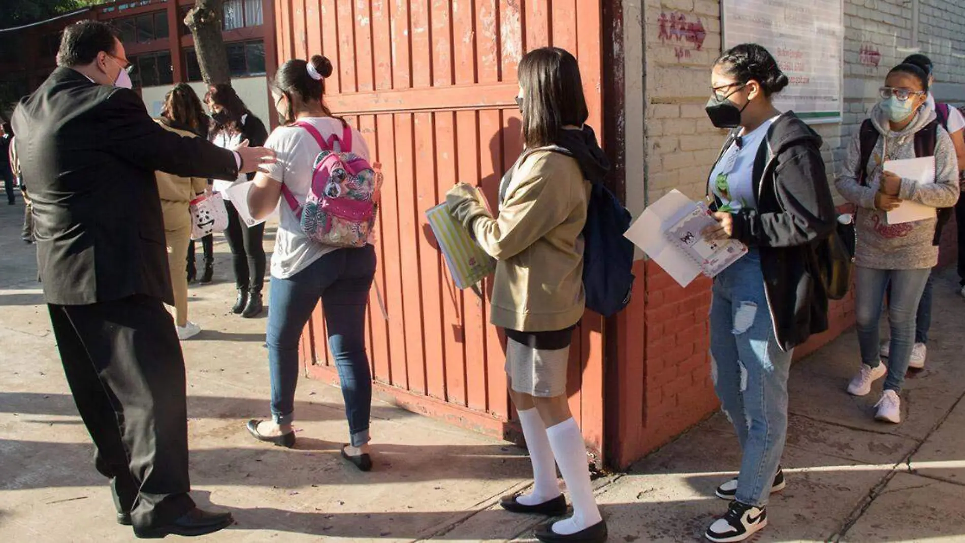 Padres de familia se quejaron porque el pago de cuotas voluntarias, de cara al reinicio de clases presenciales